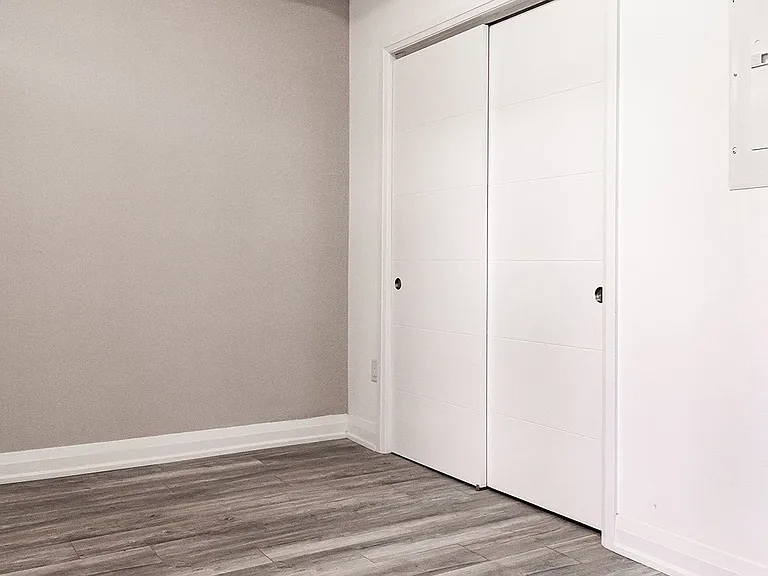 213 Jarvis St #6 — Photo 3