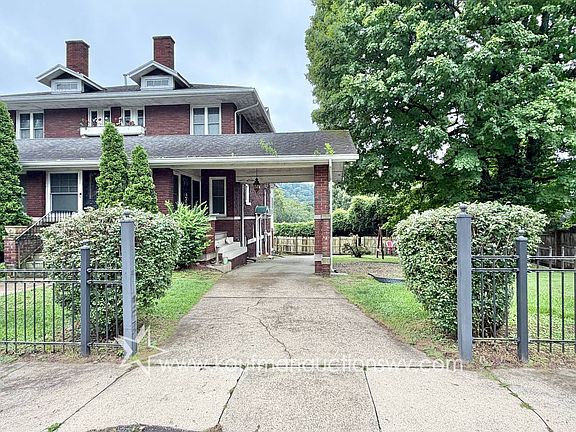 2nd image of 321 Despard St