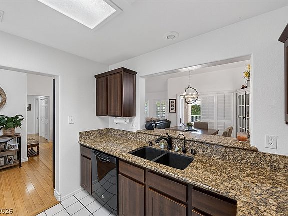 5th image of 2535 Cog Hill Ln