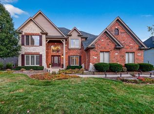 3N735 Herman Melville Ln, St Charles, IL 60175