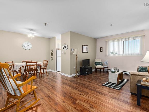 4th image of 281 Windmill Rd #107