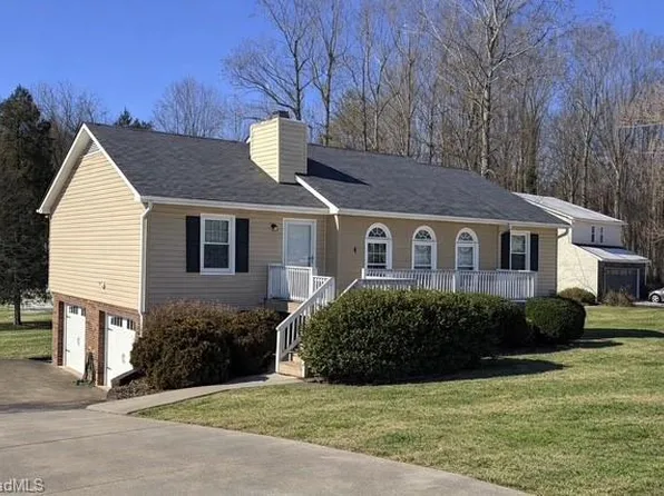 6210 Herinhut Rd, Winston Salem, NC 27127