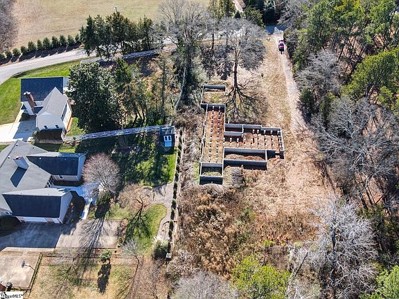 2nd image of 520 Blacks Dr