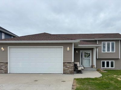 5435 Mac Dr, Grand Forks, ND, 58201