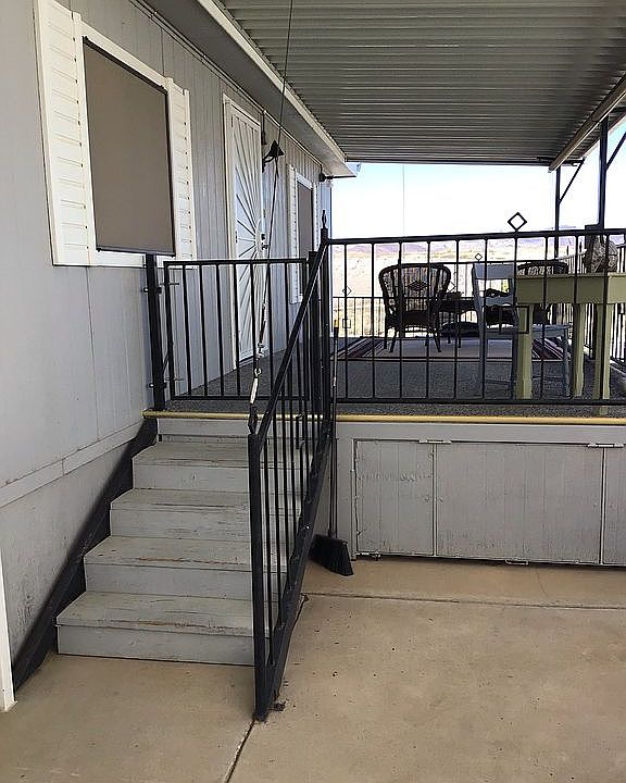 1st image of 486 E Bluewater Dr