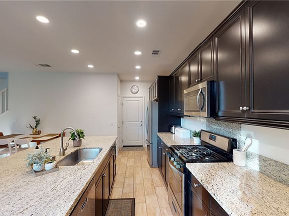 3rd image of 2929 Villa Catalonia Cir
