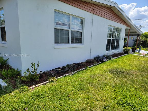 5th image of 21371 Gladis Ave