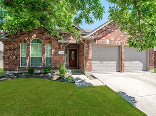 1215 Mallard Crk, Aubrey, TX 76227