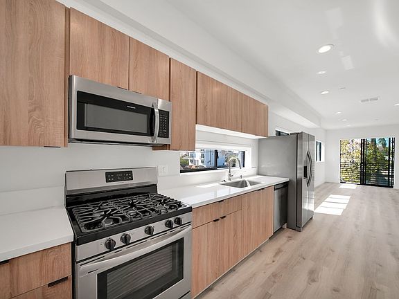 3rd image of 5458 Barton Ave #5458/12