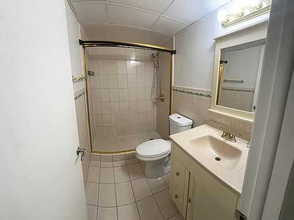 3rd image of 9301 SW 92nd Ave #409-A