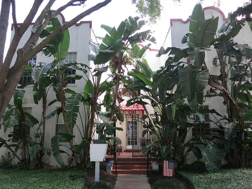 Exterior of 1205 W. Horatio