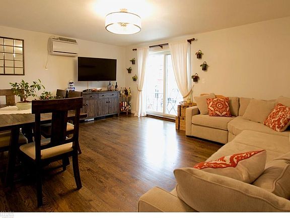 3rd image of 2326 33rd St #2
