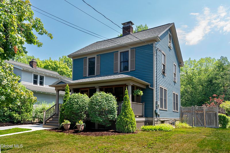 3rd image of 144 East Avenue