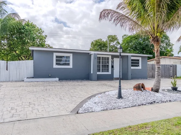 320 N 69th Way, Hollywood, FL 33024