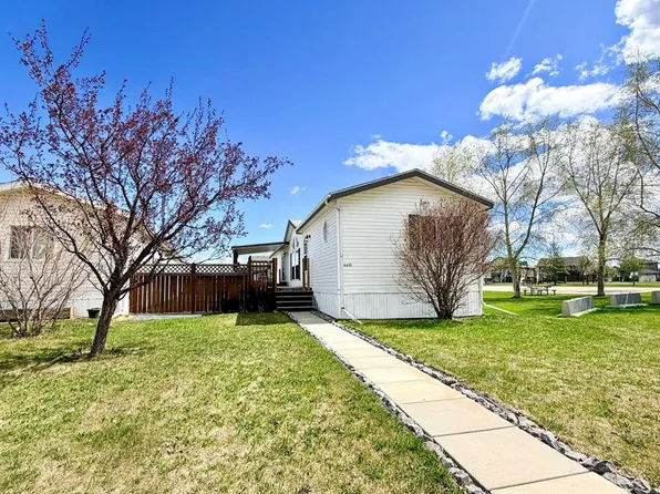 4432 SW 59th St, Rocky Mountain House, AB T4T 1N9