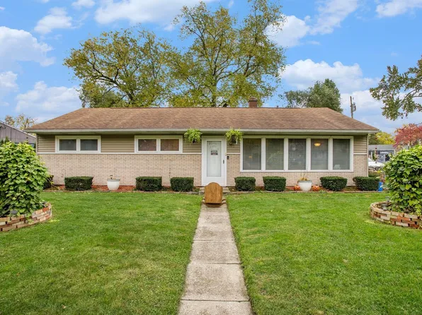 901 Greenway St, La Porte, IN 46350