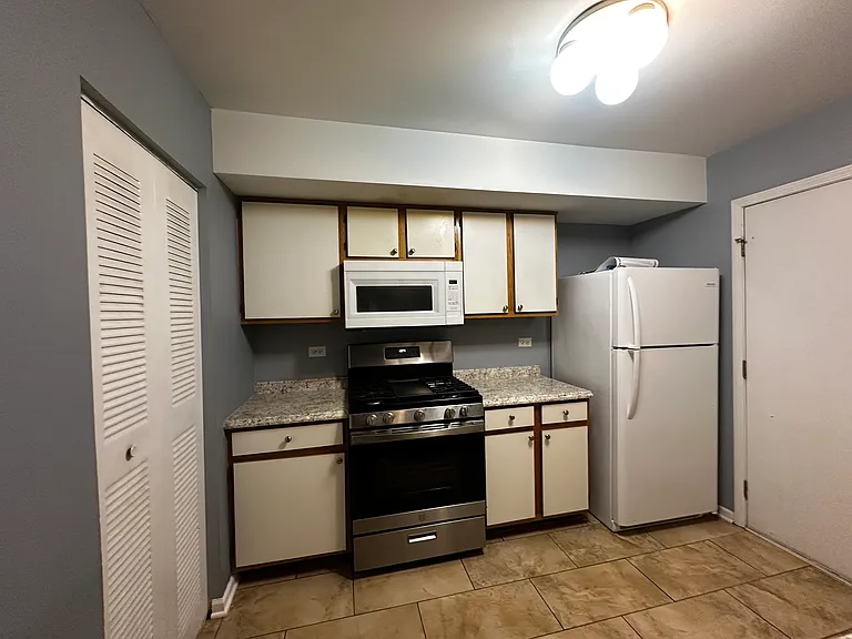 1572 Normantown Rd — Photo 6