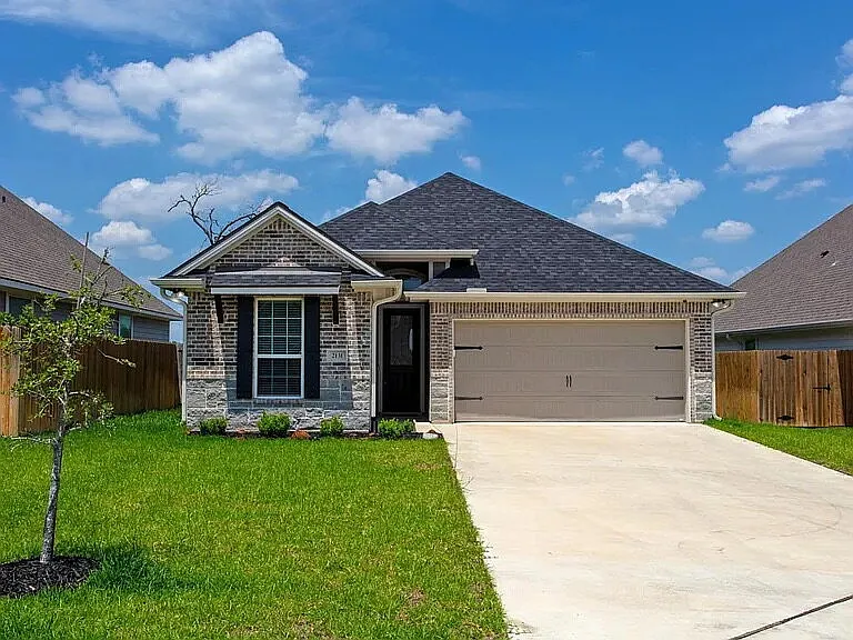 2131 Mountain Wind Loop — Photo 1
