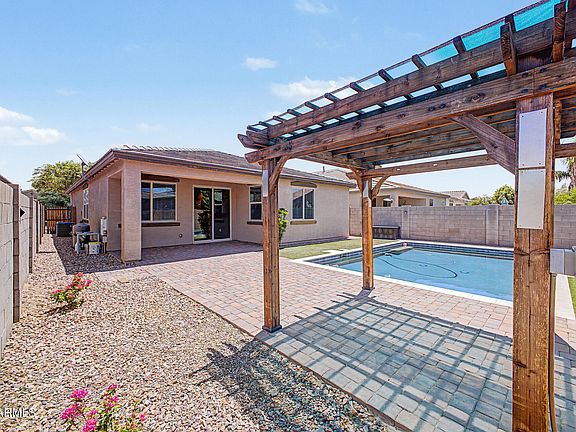5th image of 35744 N BANDOLIER Drive