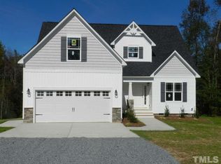 60 Pleasant View Ln, Benson, NC 27504