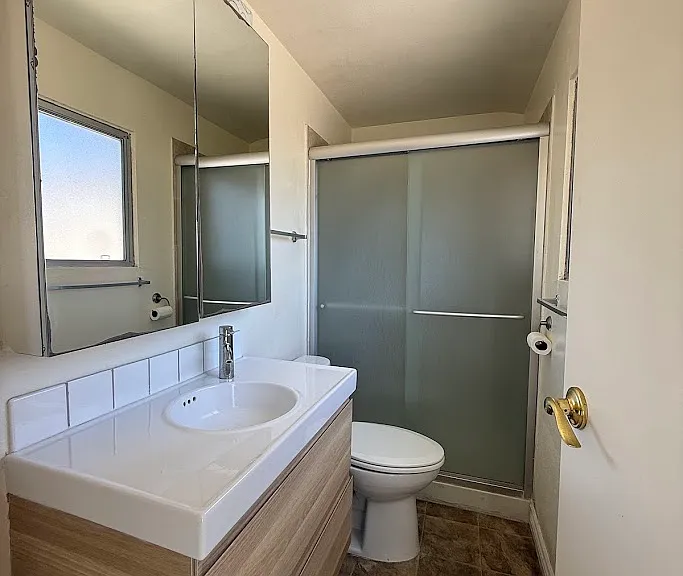 9158 Rebecca Ave — Photo 22