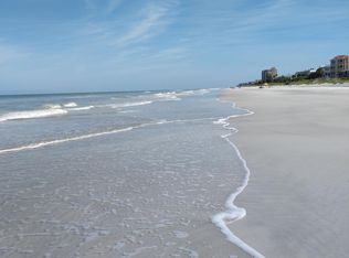 11370 1st St E, Treasure Island, FL 33706