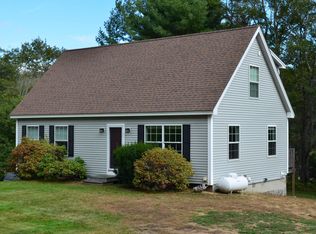 127 Lobster Cove Rd, Boothbay Harbor, ME 04538