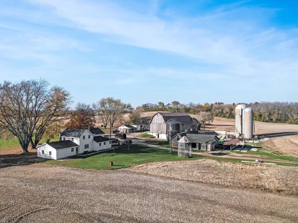 12323 304th AVENUE, Trevor, WI 53179