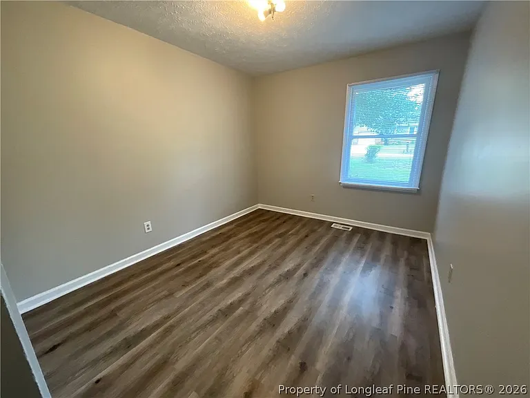 929 Kennesaw Dr — Photo 9