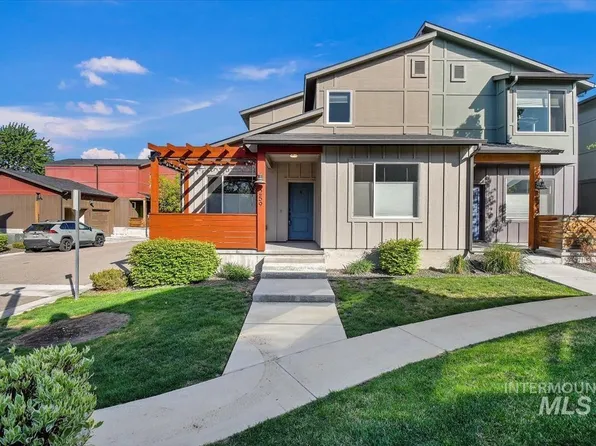 259 E Thurman Mill Ln, Garden City, ID 83714