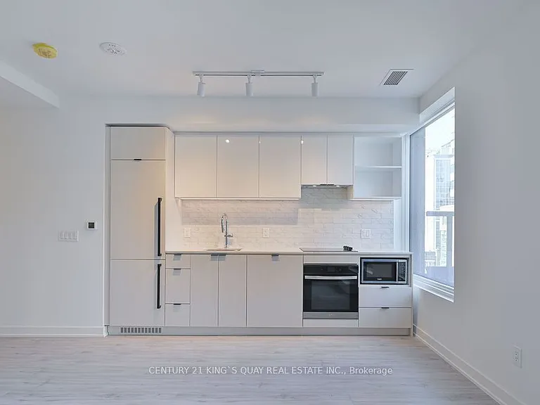 252 Church St #502 — Photo 15