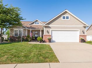 6982 Augusta Dr, Glen Carbon, IL 62034