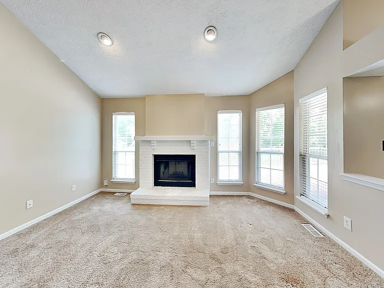 8622 Cedar Key Dr — Photo 4
