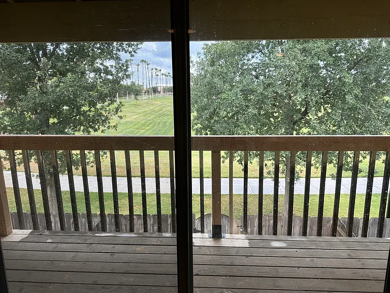 1521 Racquet Club Dr #B — Photo 8