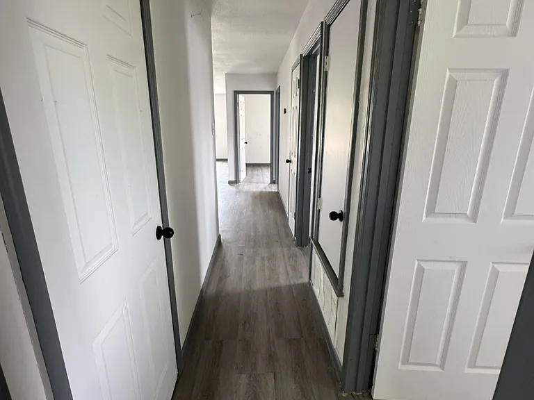 6129 Vincent Dr — Photo 12