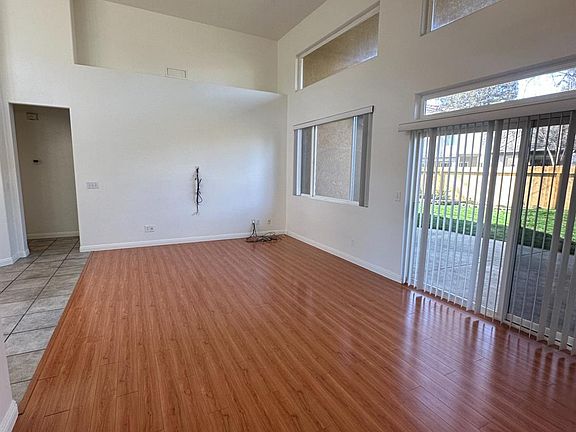 5th image of 7351 N Bain Ave