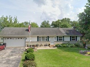 135 Grandview Dr, Fenton, MO 63026