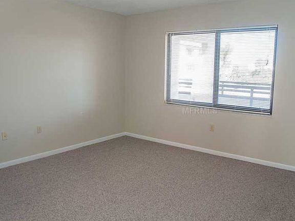 5th image of 106 1st St E APT 206