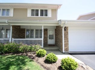403 Fairfield Ct, Schaumburg, IL 60193