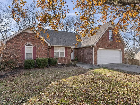 2nd image of 734 Williamsburg Dr