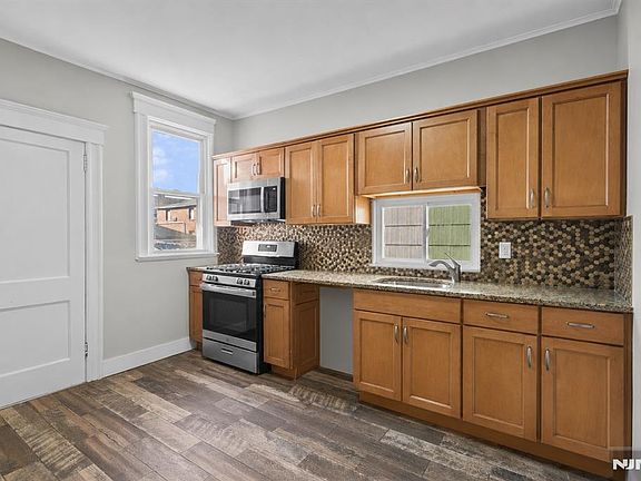 3rd image of 89 Shaler Ave