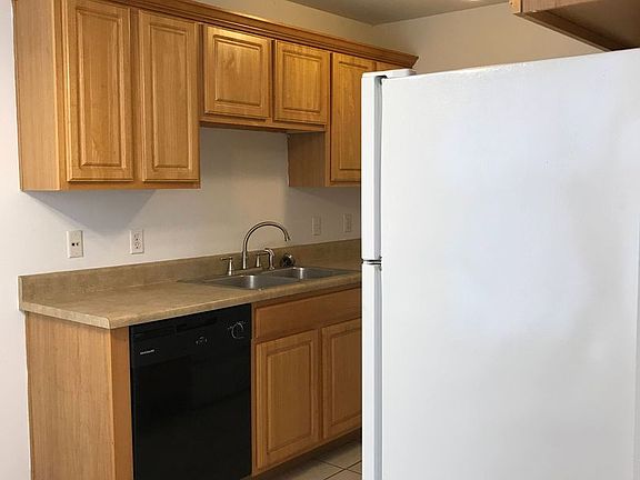 5th image of 207 S Oak Cliff Ave APT 6