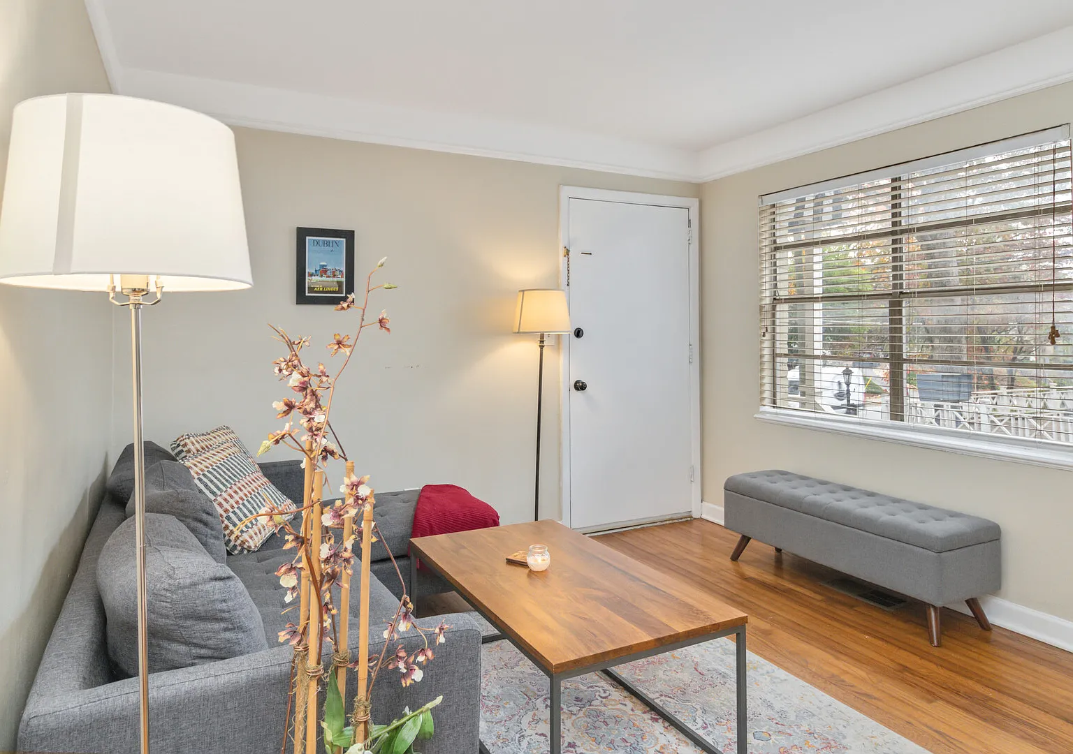 Midtown Condo, Parking Included, In-Unit Washer Dryer, King Bedroom — Photo 4