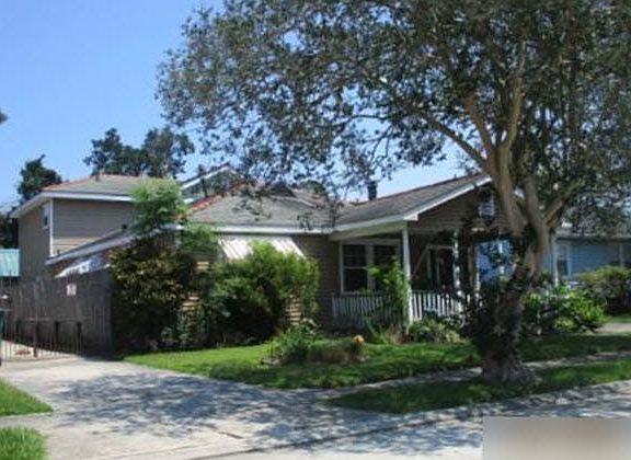 2nd image of 4427 Markham Ave #70121