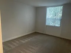 Royal Pines — Photo 10