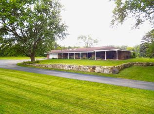 28W780 Woodland Ct, Warrenville, IL