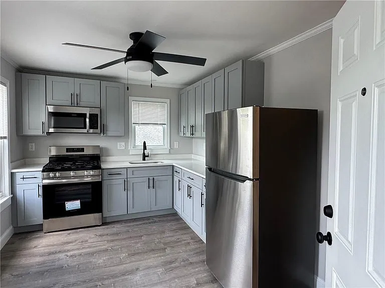 350 Main St #3 — Photo 7