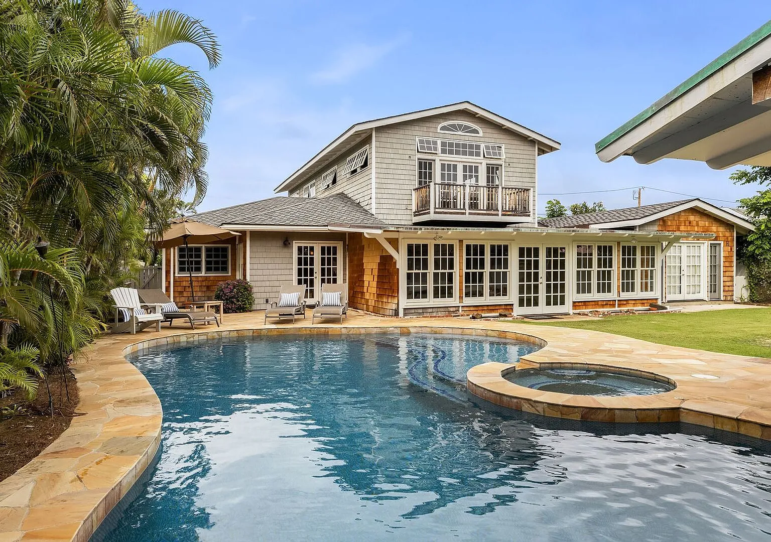4bd / 3.5ba Charming Nautical Kahala Home with a Pool and A/C. - Kahala Seaside — Photo 1