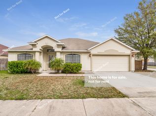 10197 Meadow Point Dr, Jacksonville, FL 32221