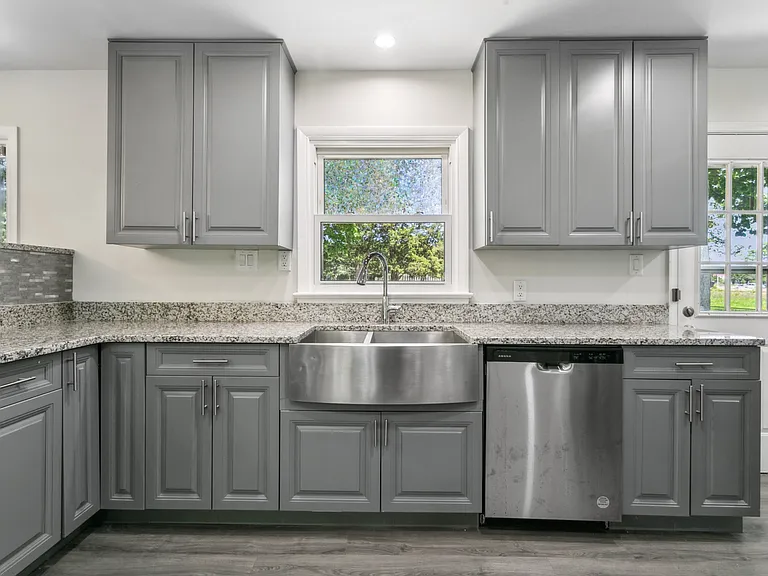 314 Martha Lee Dr — Photo 11